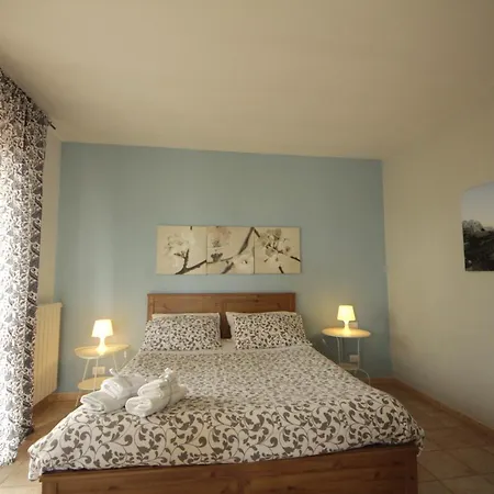 فندق مبيت وإفطار La Rosa Blu