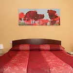 La Rosa Blu לינה וארוחת בוקר 3*