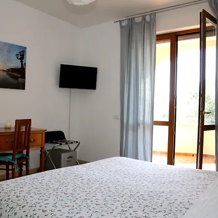 La Rosa Blu 3* باري