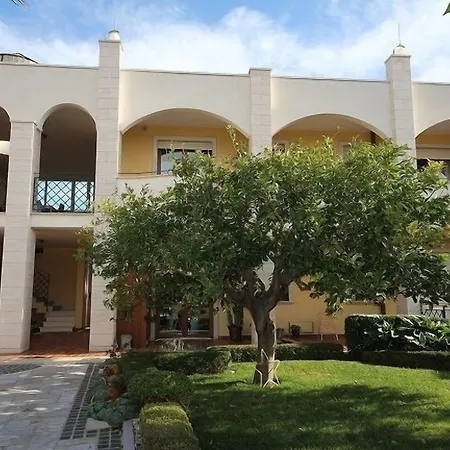 Bed and Breakfast La Rosa Blu 3*